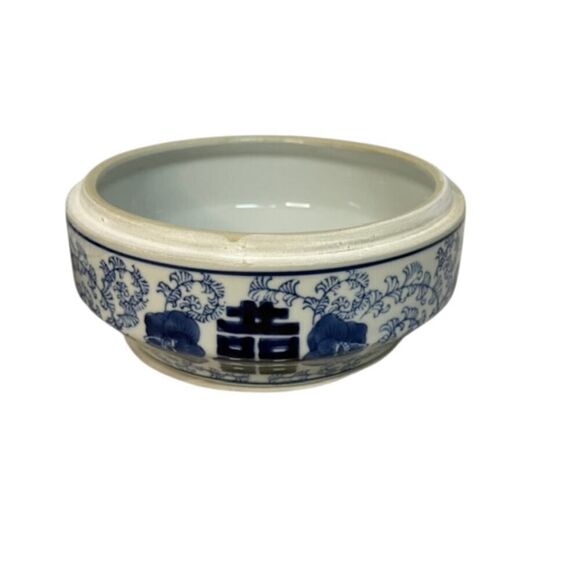 Vintage Bombay Co Lidded Blue and White Porcelain Bowl, Asian - Picture 5 of 6